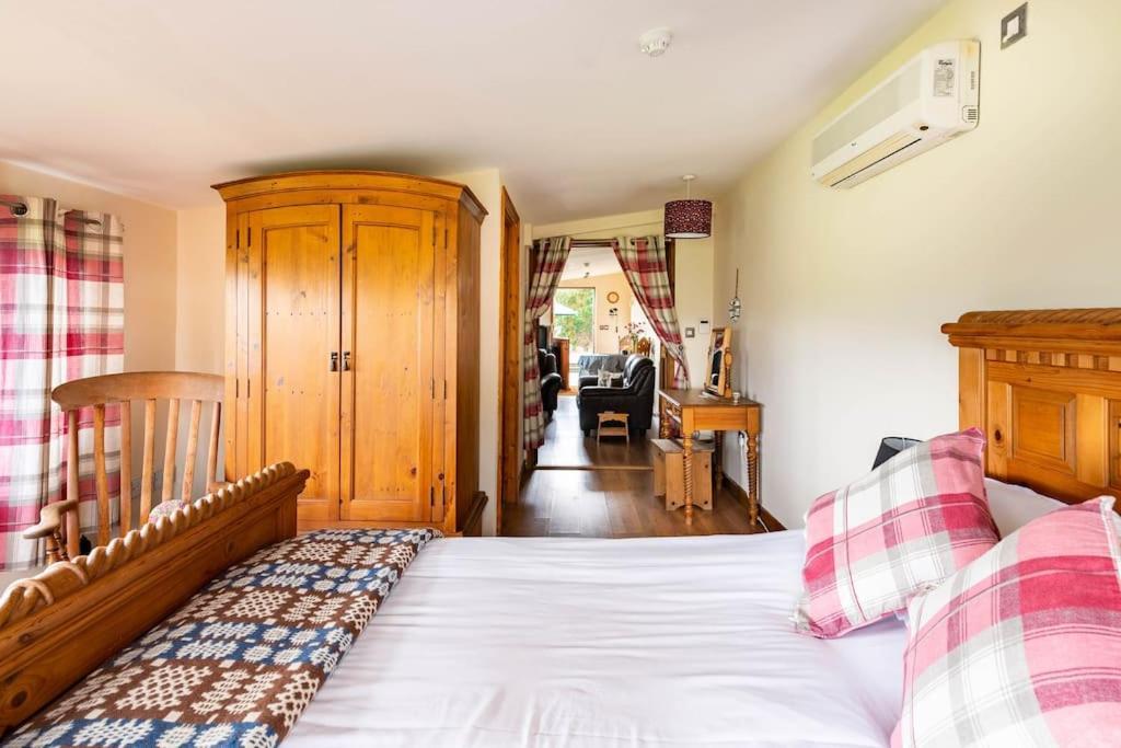 The Retreat Llanrhaeadr-ym-Mochnant Exterior foto
