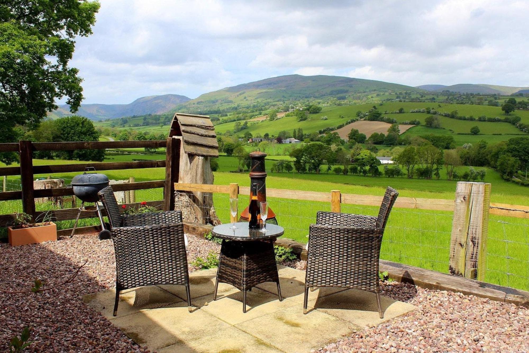 The Retreat Llanrhaeadr-ym-Mochnant Exterior foto